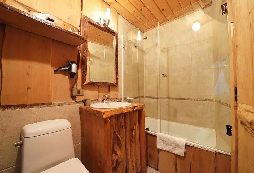 Hotelli Huilo Huilo Montaña Magica