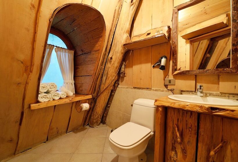 בית מלון כפרי Huilo Huilo Montaña Magica