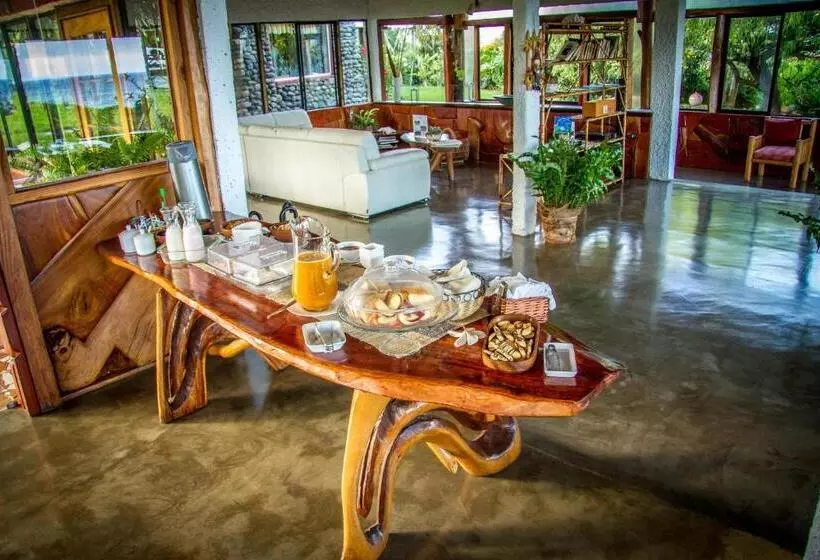 هتل Pikera Uri Eco Lodge