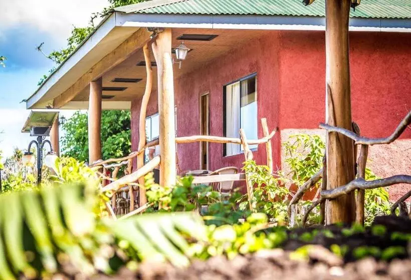 هتل Pikera Uri Eco Lodge