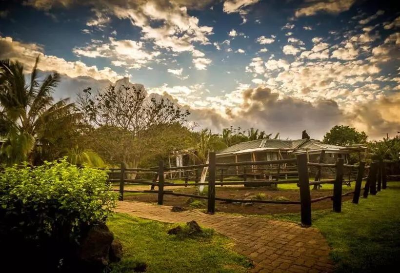 هتل Pikera Uri Eco Lodge