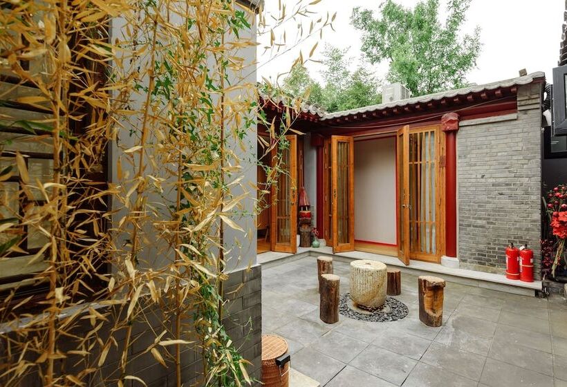 Pensão Isvara Culture Homestay Suites