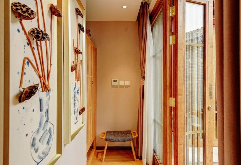 Pensão Isvara Culture Homestay Suites