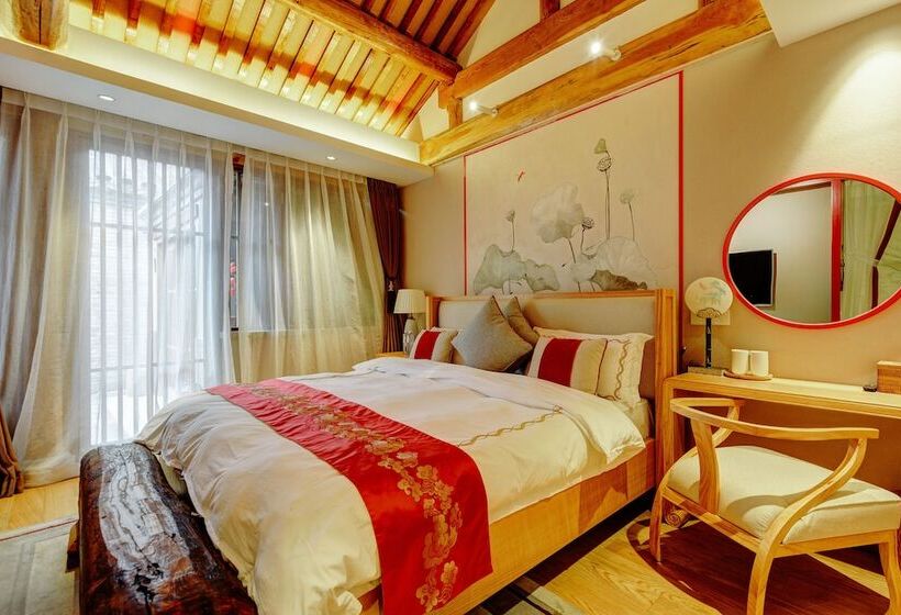 Pensão Isvara Culture Homestay Suites