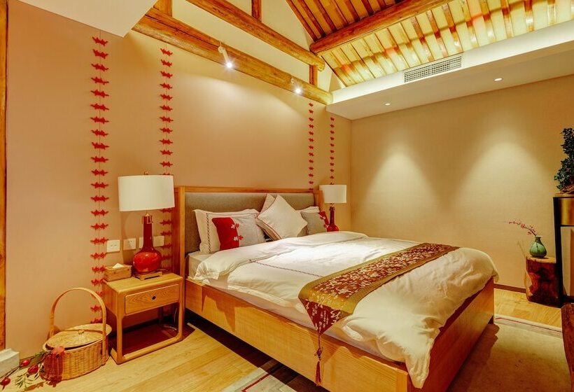 Pensão Isvara Culture Homestay Suites