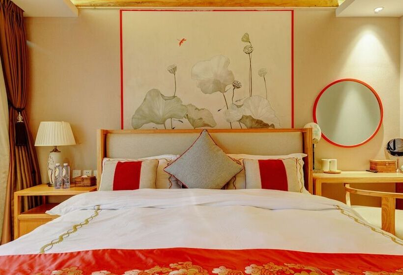 Pensão Isvara Culture Homestay Suites