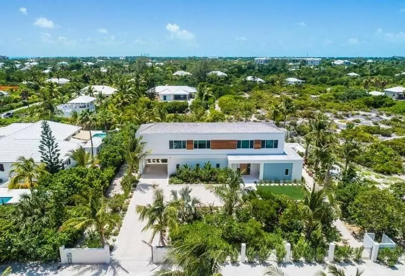 Turquoise Villa
