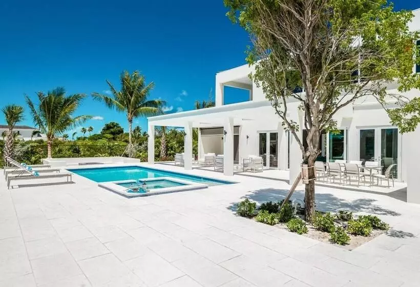 Turquoise Villa