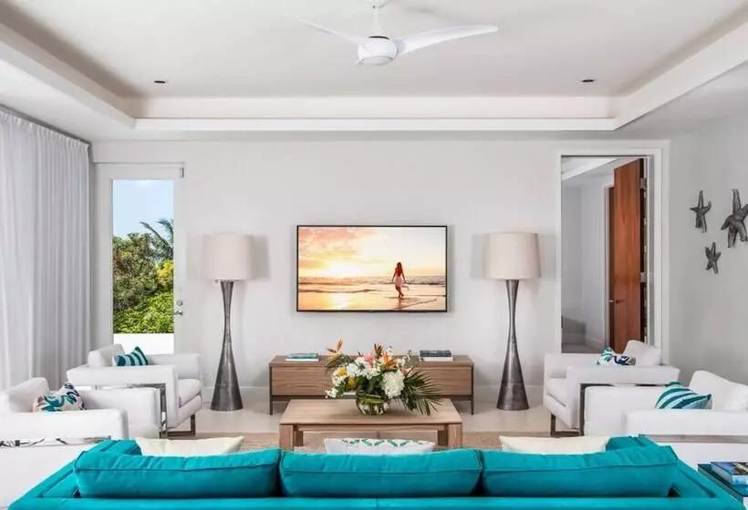 Turquoise Villa