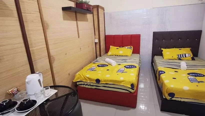 هتل Moustachz Hauze