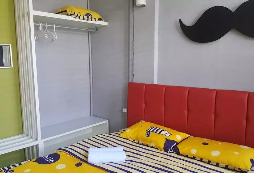 هتل Moustachz Hauze