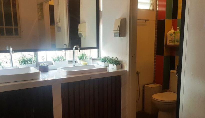 Hotel Moustachz Hauze