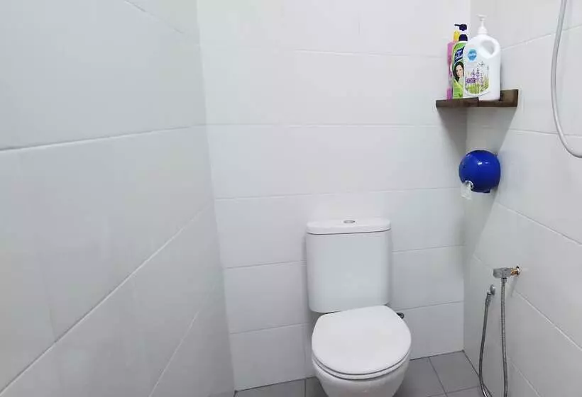 هتل Moustachz Hauze