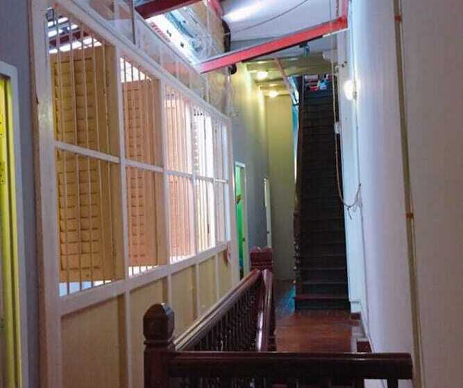 Hotel Moustachz Hauze