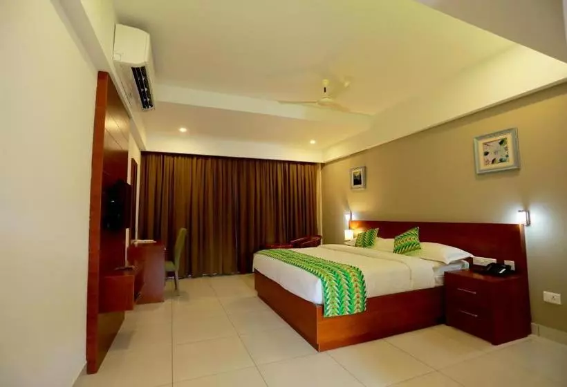 Hotel Mareena