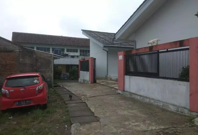 Hotelli Oyo 2924 Sweet Aurora