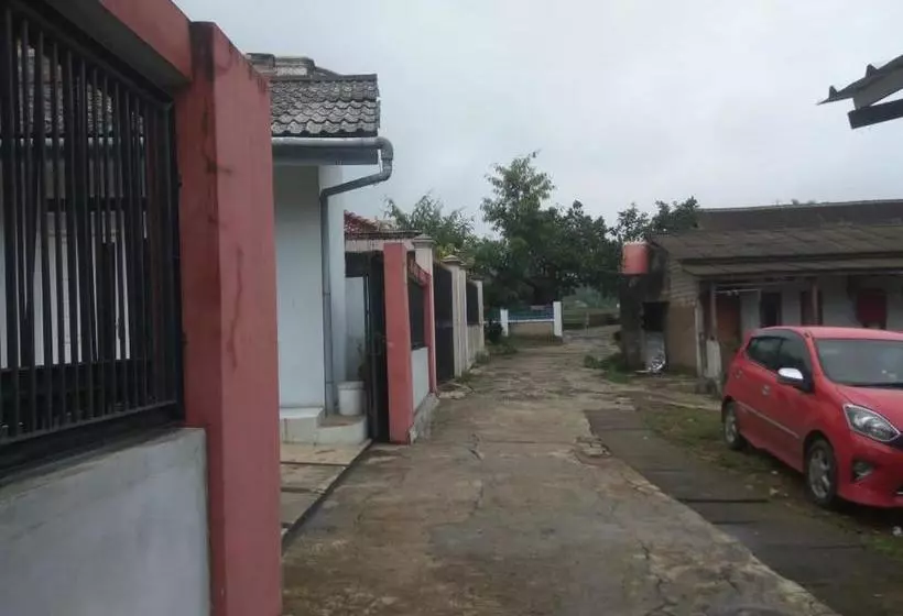 Hotelli Oyo 2924 Sweet Aurora