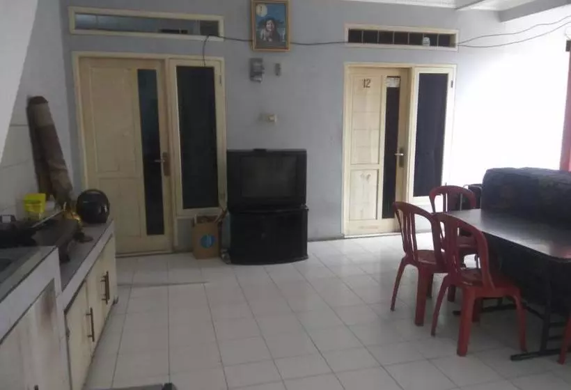 Hotelli Oyo 2924 Sweet Aurora