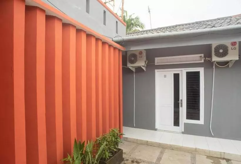 Hotelli Oyo 2924 Sweet Aurora