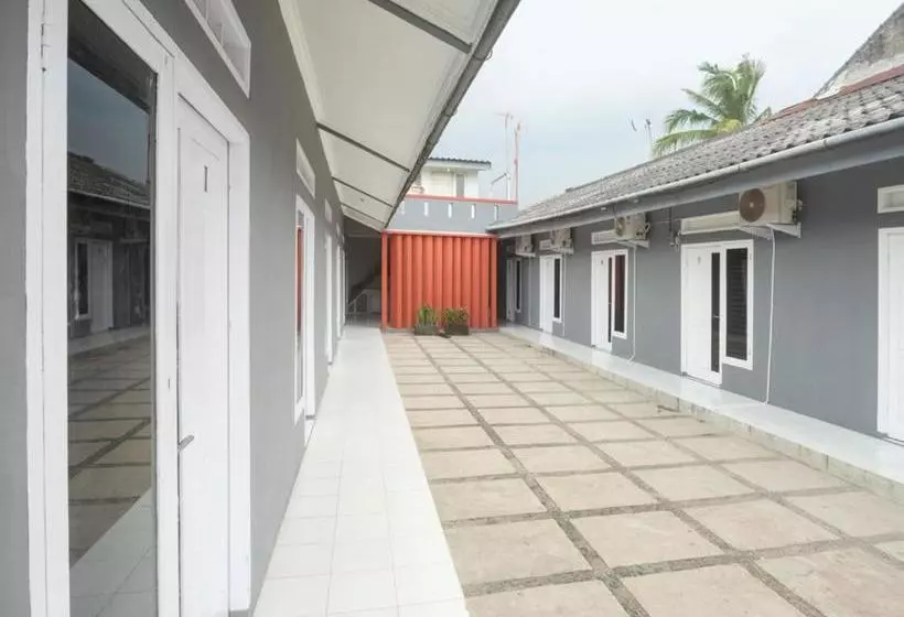 Hotelli Oyo 2924 Sweet Aurora