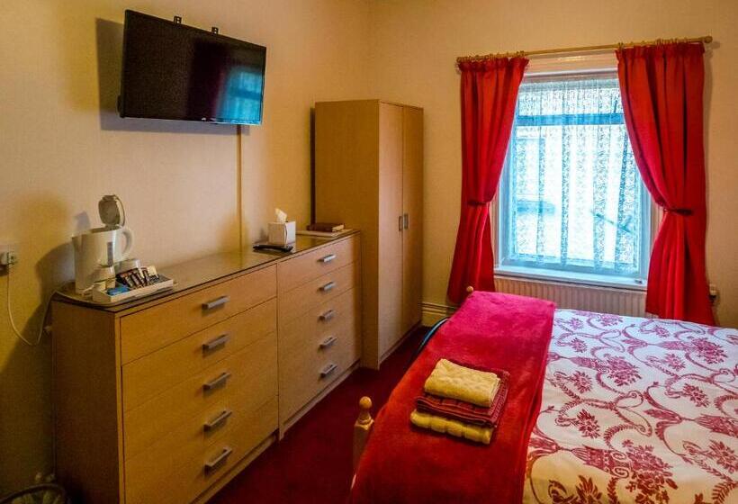 پانسیون The Tudor Lodge