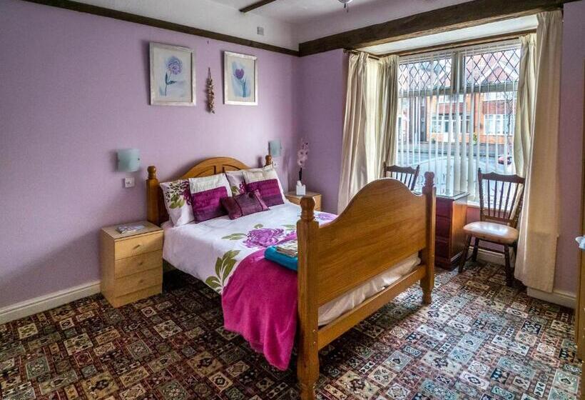 پانسیون The Tudor Lodge