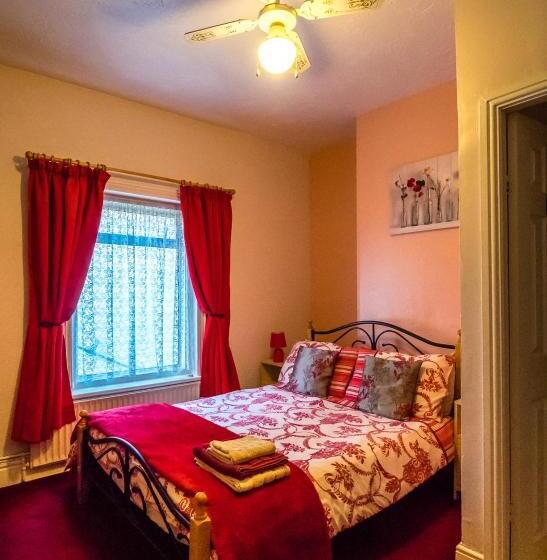 پانسیون The Tudor Lodge