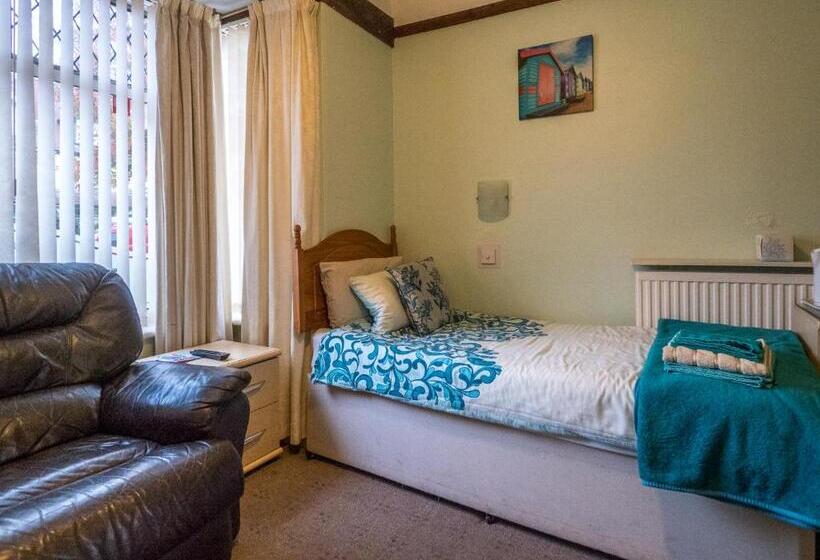 پانسیون The Tudor Lodge