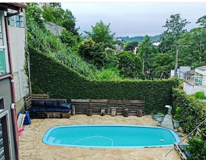 Hostel Dos Pinheirais