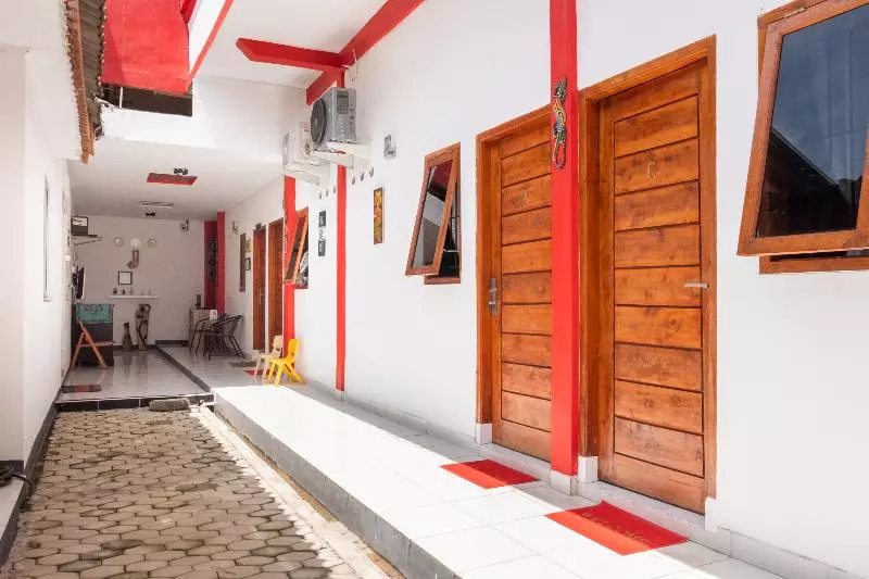 هتل Oyo 2919 Andung Residence
