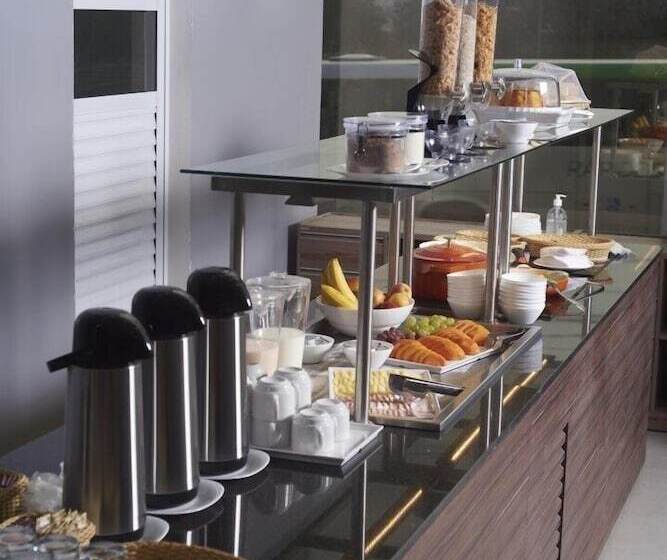 Отель Sleep Inn Paulinia