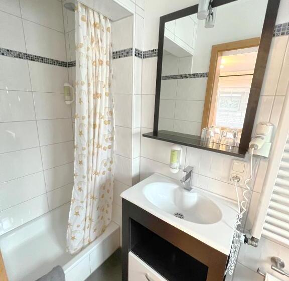 הוסטל Bnb Fliegerhaeusle Hagnau 24h Self Check In