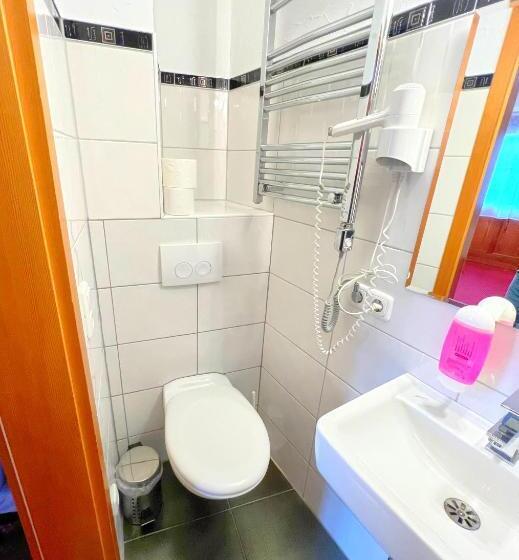 הוסטל Bnb Fliegerhaeusle Hagnau 24h Self Check In