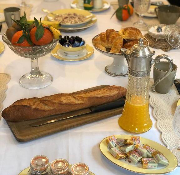 تختخواب و صبحانه Villa Parisiata