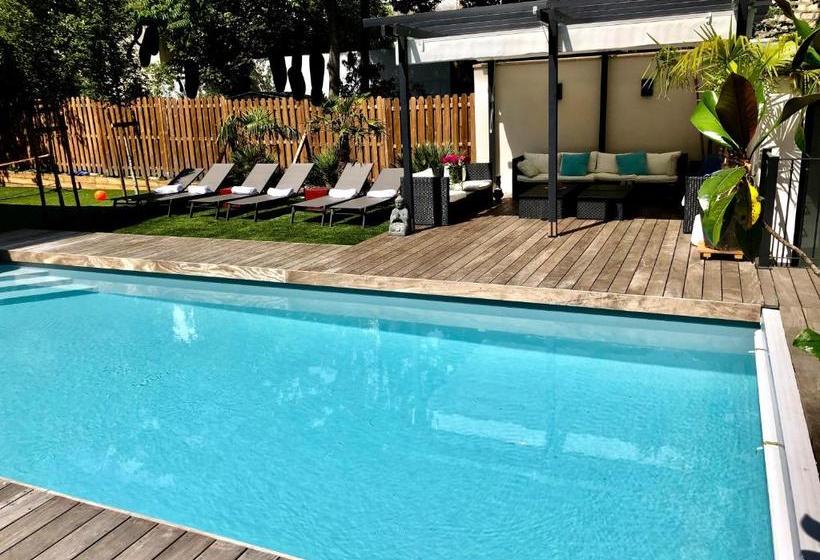 تختخواب و صبحانه Villa Parisiata