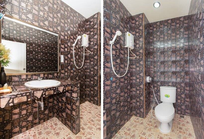 Szálloda Oyo At Night Pranburi