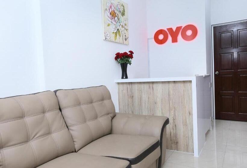 Hotel Oyo 89772 Roselyn Inn