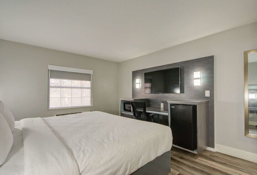 Otel Clarion Pointe Tampa Brandon Near Fairgrounds And Casino