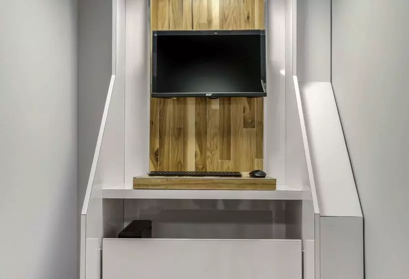 هتل Clarion Pointe Tampa Brandon Near Fairgrounds And Casino