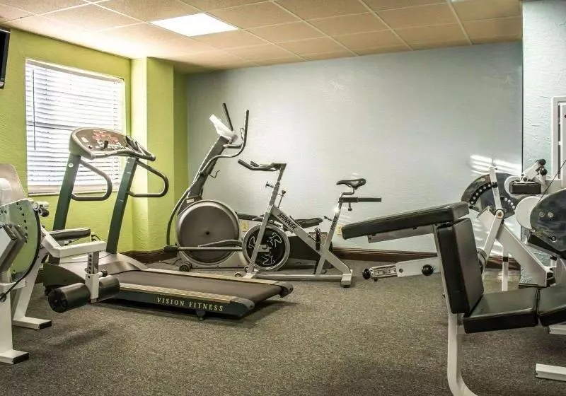 هتل Clarion Pointe Tampa Brandon Near Fairgrounds And Casino