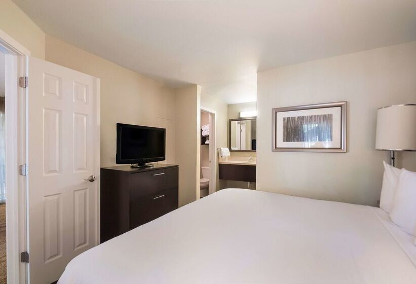 فندق Sonesta Es Suites Dulles Airport