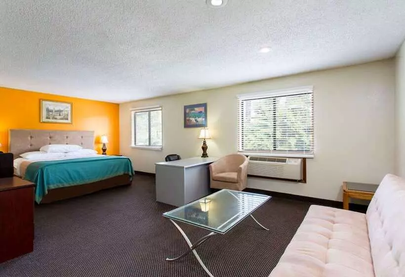 호텔 Super 8 By Wyndham Greensboro/coliseum/conv