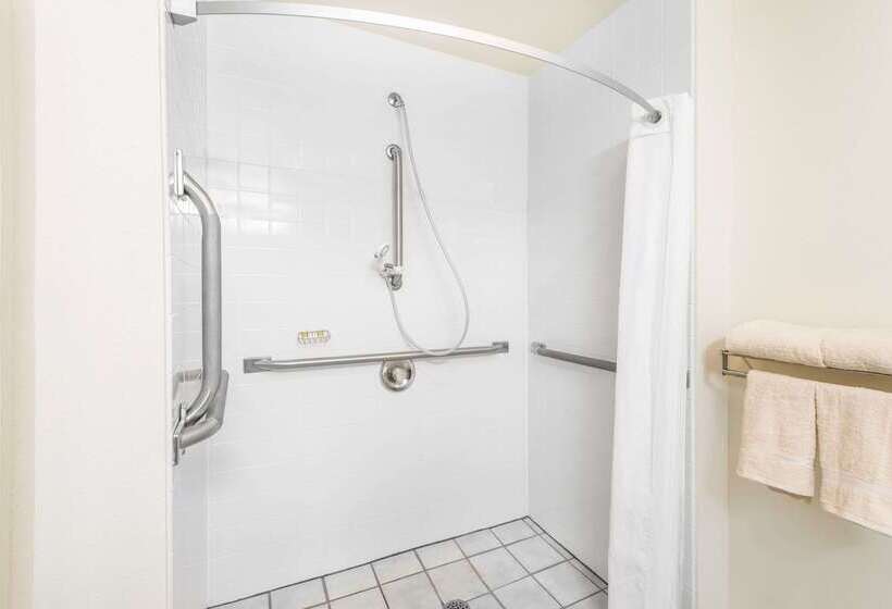 בית מלון כפרי Super 8 By Wyndham West Middlesex/sharon Area