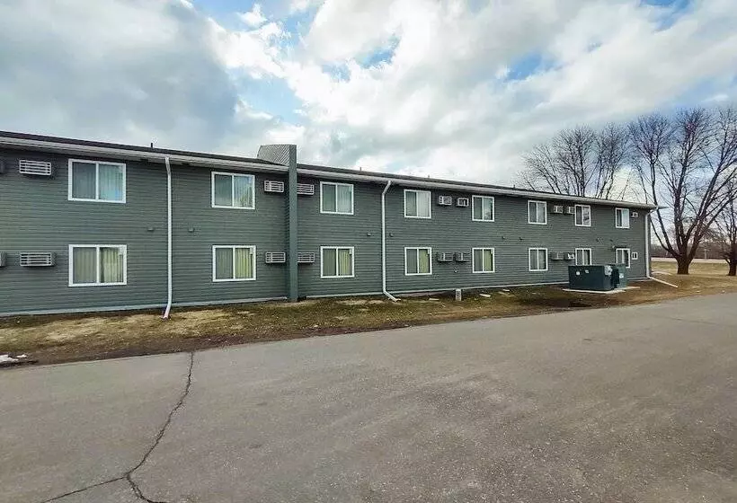 Motelli Love Hotels Staples At Hwy 10 Mn