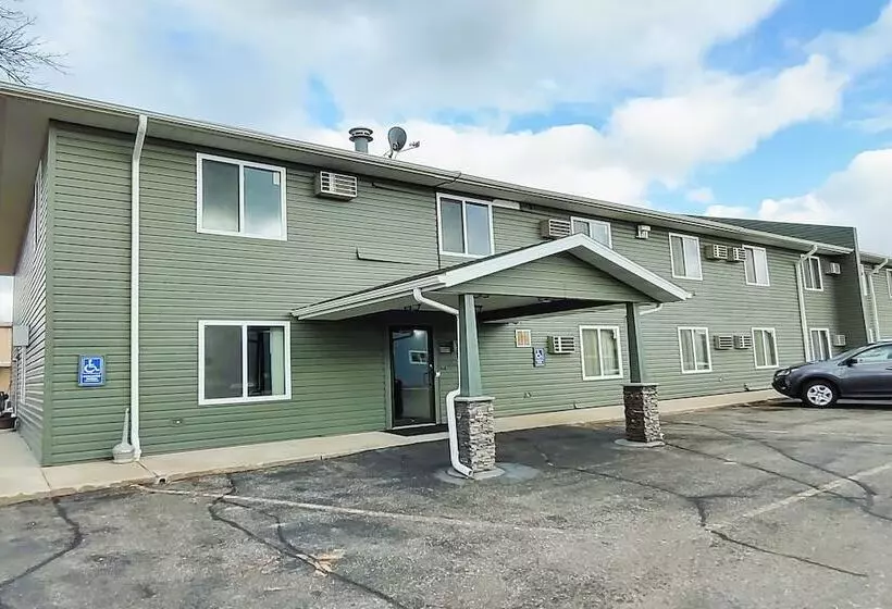 Motelli Love Hotels Staples At Hwy 10 Mn