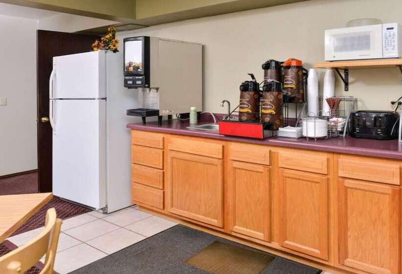 Мотель Love Hotels Staples At Hwy 10 Mn