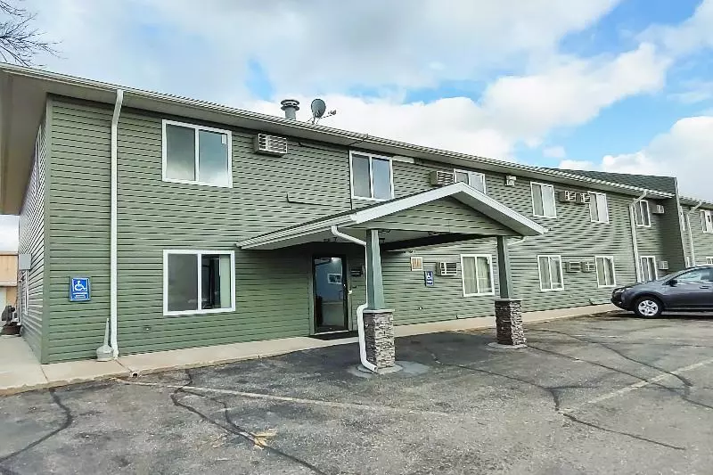 Motelli Love Hotels Staples At Hwy 10 Mn