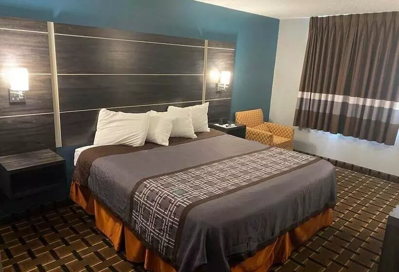 モーテル Faribault Hometown Inn & Suites