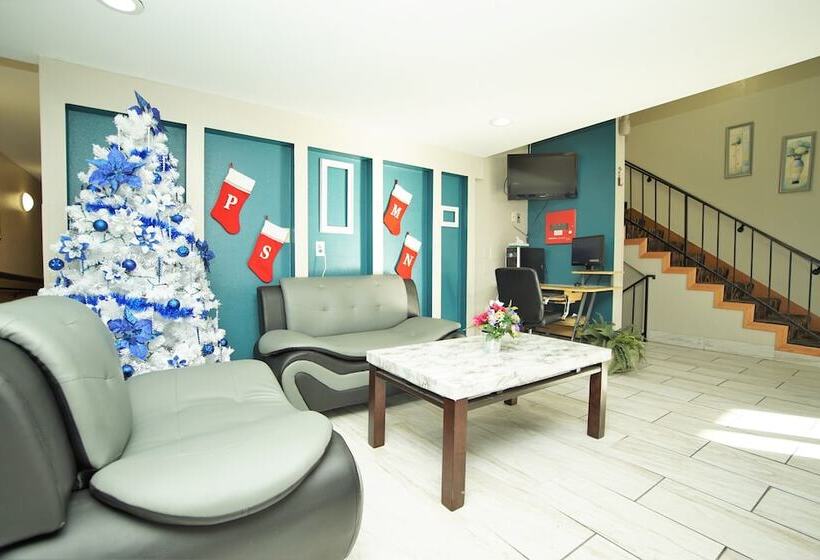 מוטל Faribault Hometown Inn & Suites