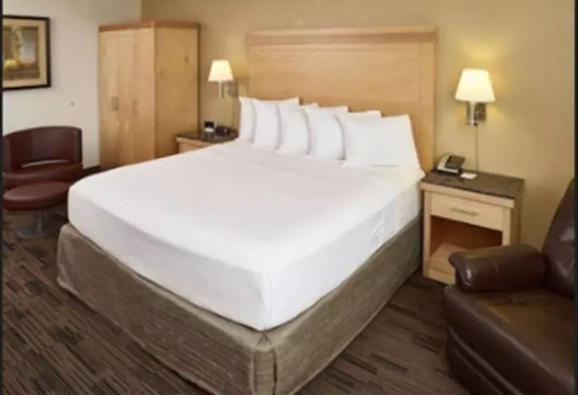 مُتل Livinn Hotel St Paul East / Maplewood